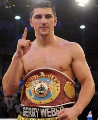 300px-Marco_Huck1-200x245.jpg